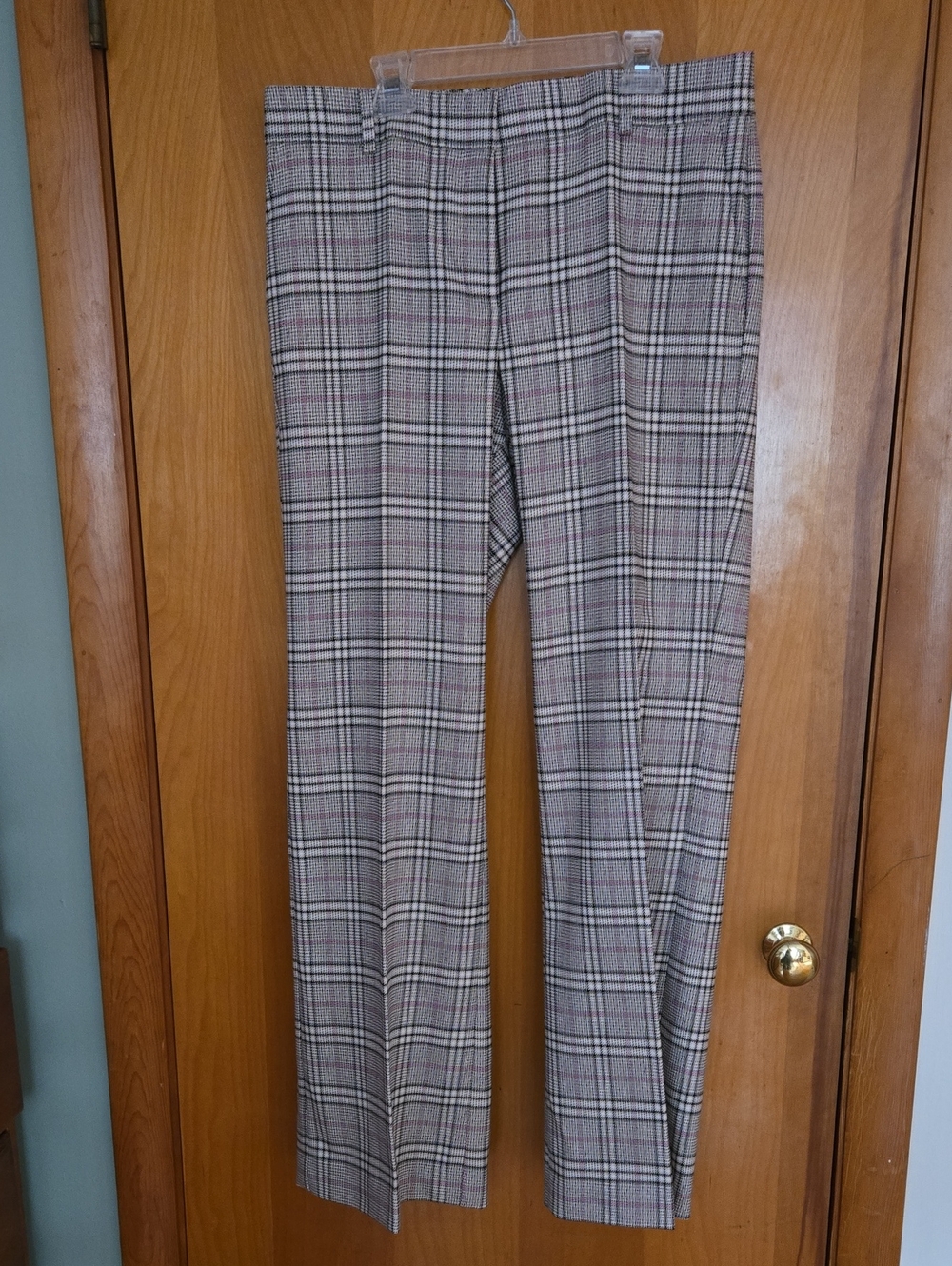 NWT Ann Taylor The Jayne Curvy Plaid Pant Gray & Pink Size 8